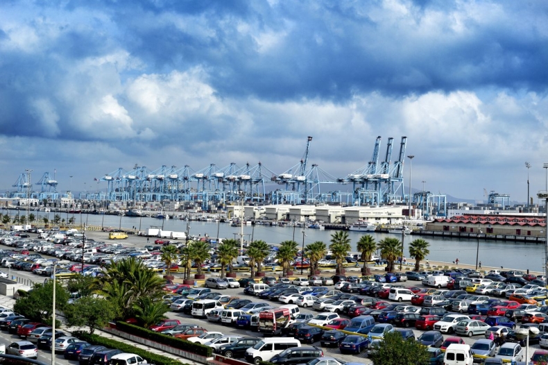 Hiszpania. Kokaina ukryta na kontenerowcu  - GospodarkaMorska.pl