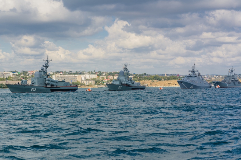 Ukrinform: Rosjanie przegrupowali dużą liczbę okrętów wojennych - GospodarkaMorska.pl