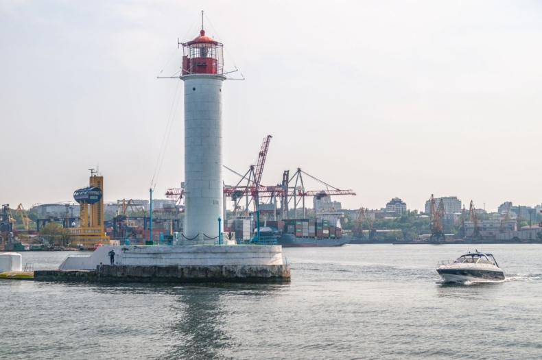 CNN: Atak na port w Odessie po zawarciu umowy o eksporcie zboża obnażył prawdziwe oblicze Rosji - GospodarkaMorska.pl