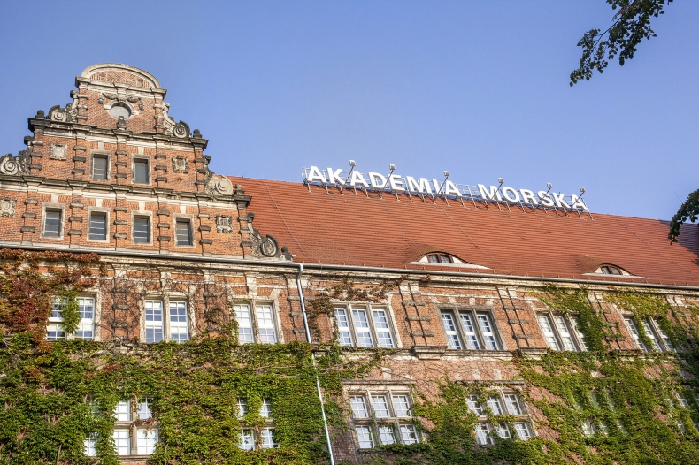 Akademia Morska w Szczecinie pochwaliła się wynikami ewaluacji - GospodarkaMorska.pl