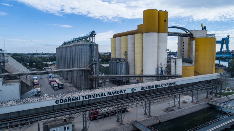Premier: możemy w niewielkim wymiarze pomóc w tranzycie zboża z Ukrainy - GospodarkaMorska.pl