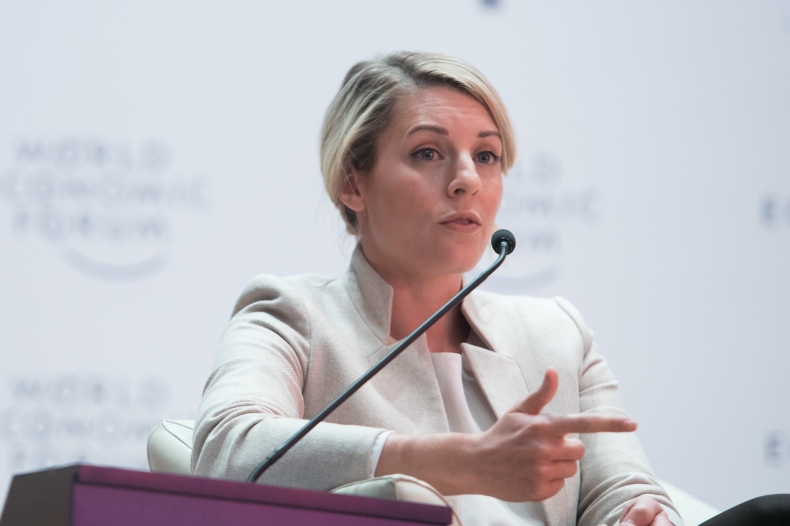 Kanada i Niemcy rozmawiały o zakończeniu importu ropy i gazu z Rosji - GospodarkaMorska.pl