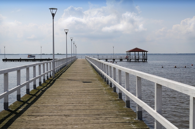 Zachodniopomorskie. Zakaz korzystania z wód Odry przedłużony do 25 sierpnia - GospodarkaMorska.pl