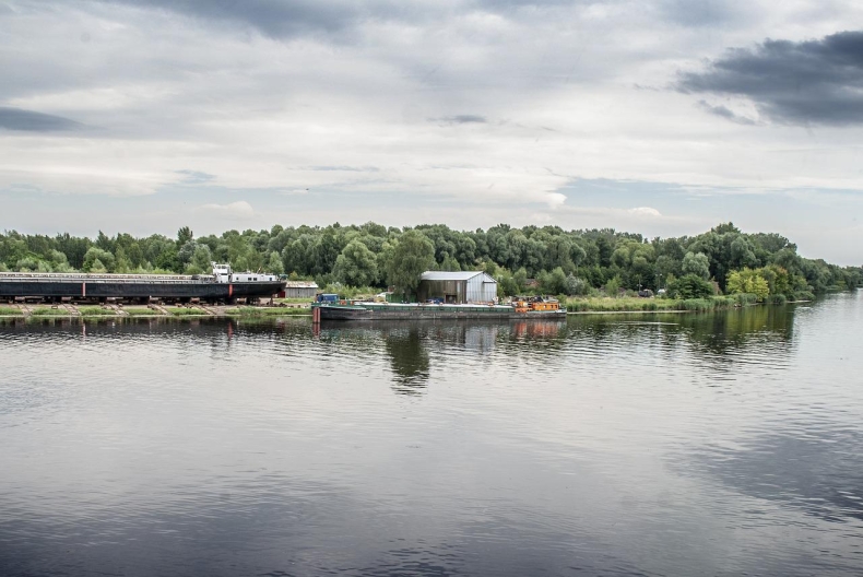 Minister Moskwa: badamy i porównujemy podobne kryzysy na rzekach jak na Odrze - GospodarkaMorska.pl