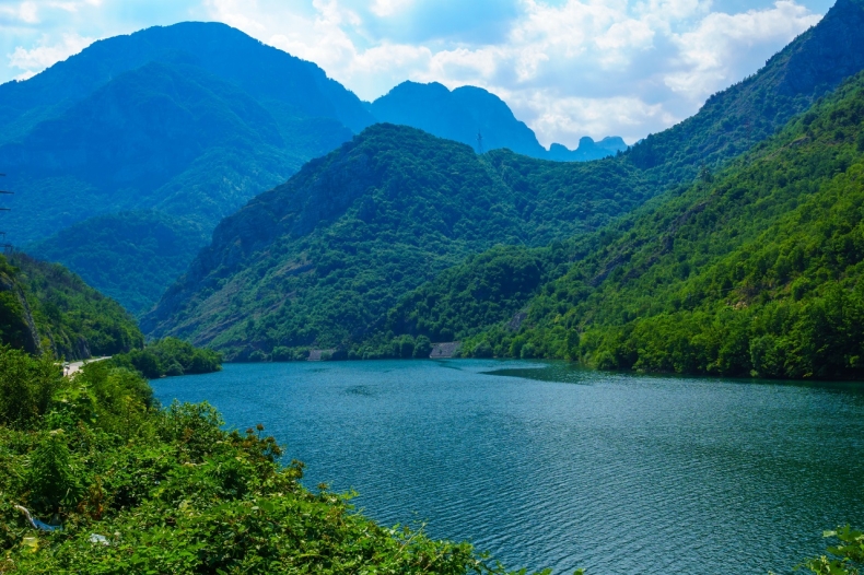 Chorwacja. Media: uchodząca do Adriatyku rzeka Neretwa zatruta metalami ciężkimi - GospodarkaMorska.pl