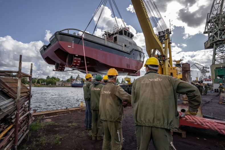 Safe. Kolejny holownik Shoalbuster zwodowany [WIDEO, ZDJĘCIA] - GospodarkaMorska.pl