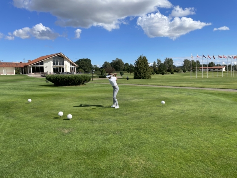 Morska Liga Golfa Postołowo 2022. Sprawdziliśmy, jak przebiega turniej [ZDJĘCIA] - GospodarkaMorska.pl