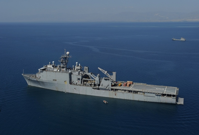 Amerykańskie okręty desantowe w Gdyni - GospodarkaMorska.pl
