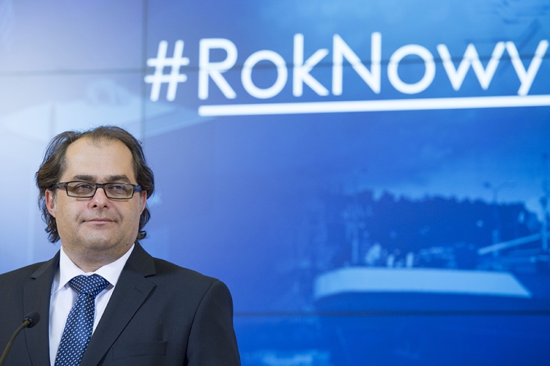 Gróbarczyk: za rok drogą wodną do portu w Elblągu będą mogły wpływać "dziesięciotysięczniki" - GospodarkaMorska.pl