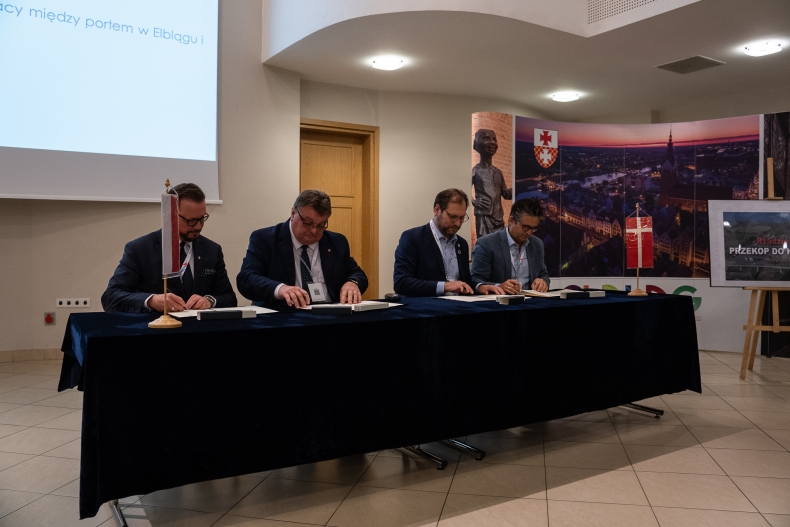 Jakie szanse stoją przed Elblągiem i tamtejszym portem? Konferencja „Obierz kurs na Elbląg” [WIDEO] - GospodarkaMorska.pl