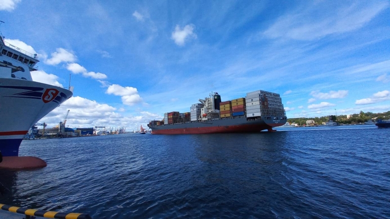 Dziurawe sankcje. W biznesie morskim potrzebne nowoczesne technologie obiegu dokumentów - GospodarkaMorska.pl