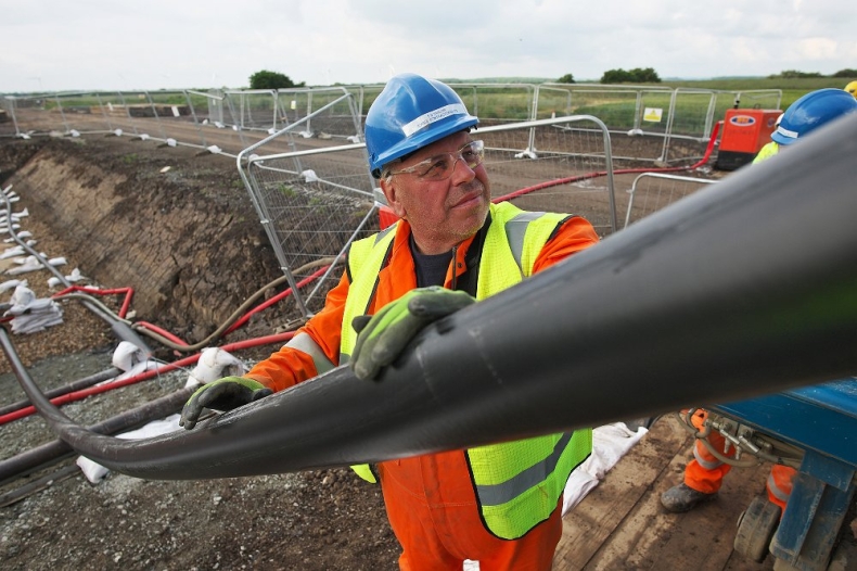 Prace nad okablowaniem lądowym na największej na świecie morskiej farmie wiatrowej idą pełną parą - GospodarkaMorska.pl