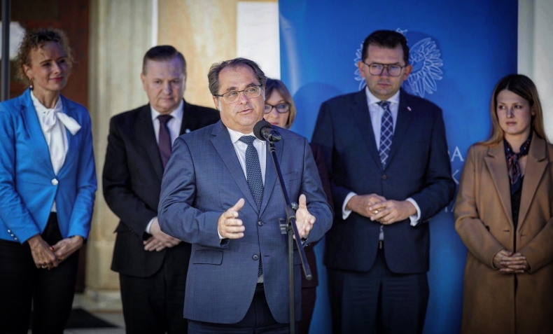 Gróbarczyk: pierwszy ro-pax dla PŻM będzie budowany już w tym roku - GospodarkaMorska.pl