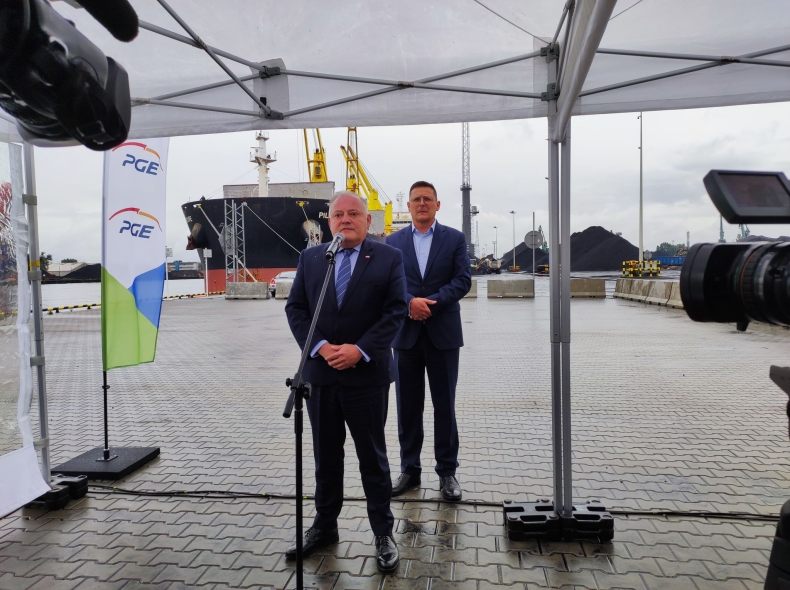 Prezes PGE: do końca roku sprowadzimy 8 mln ton węgla  - GospodarkaMorska.pl