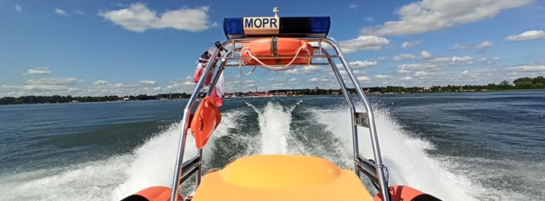 Koniec sezonu karetek wodnych na Wielkich Jeziorach Mazurskich - GospodarkaMorska.pl