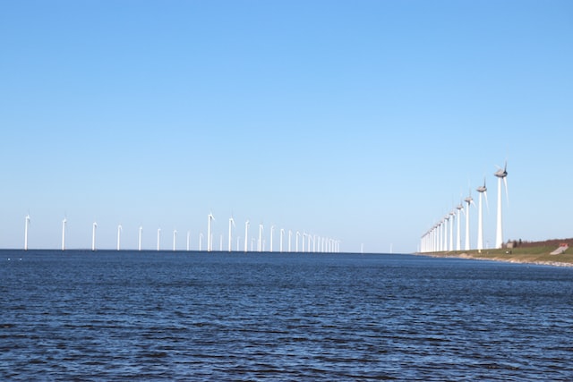 Pierwsza morska farma wiatrowa we Francji kosztowała 2 mld euro - GospodarkaMorska.pl