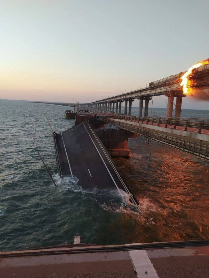 [WIDEO] Wybuch na rosyjskim moście na Krym - GospodarkaMorska.pl