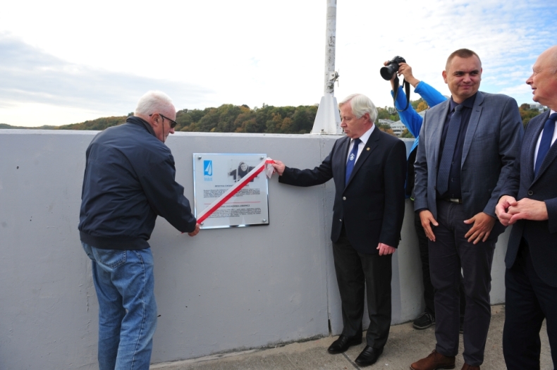 Pierwsza Dama Oceanów uczczona w Alei Żeglarstwa Polskiego - GospodarkaMorska.pl