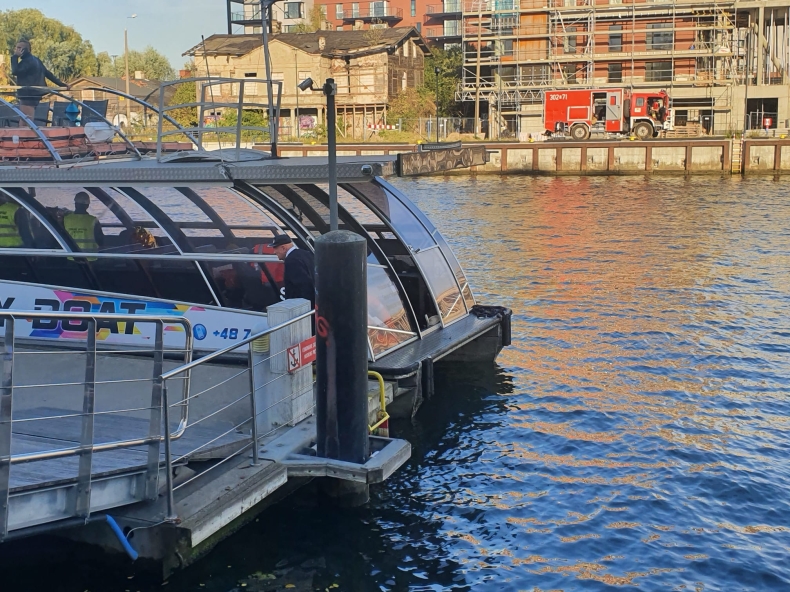 Gdańsk. Prokuratura będzie skarżyć decyzję o niearesztowaniu sternika barki - GospodarkaMorska.pl