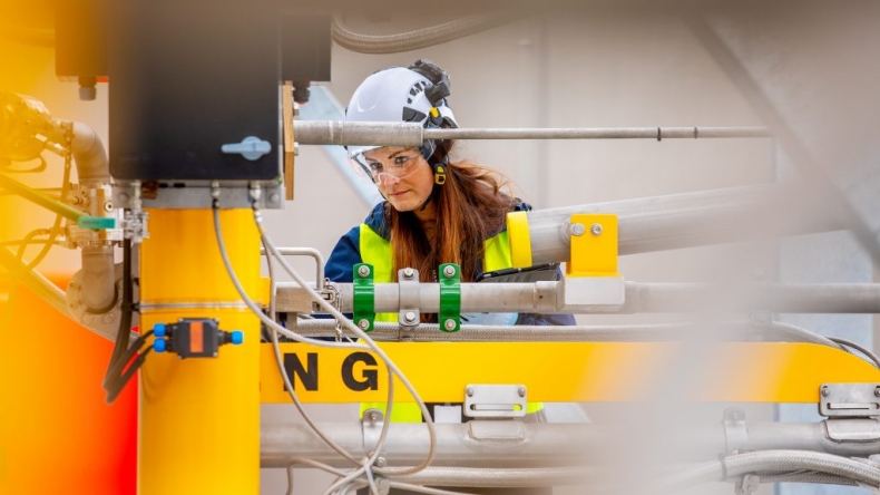 W Finlandii rozpoczął działalność pierwszy terminal LNG  - GospodarkaMorska.pl