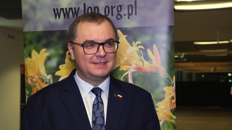 Ruszają inwestycje w innowacyjny system ochrony ptaktów przed kolizjami z turbinami wiatrowymi - GospodarkaMorska.pl