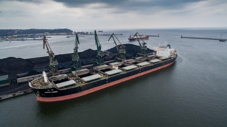 Węglowe tonomile. Transport węgla wyzwaniem dla rządów i logistyków - GospodarkaMorska.pl