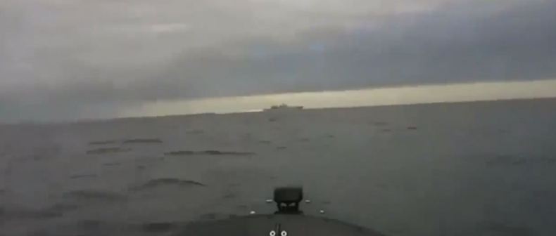 Tak ukraińskie drony uderzyły w rosyjskie okręty [WIDEO]  - GospodarkaMorska.pl