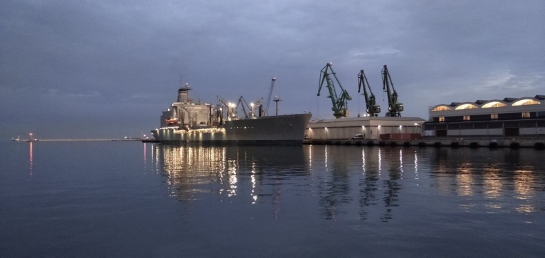 Kolejny okręt US Navy w Porcie Gdynia - GospodarkaMorska.pl