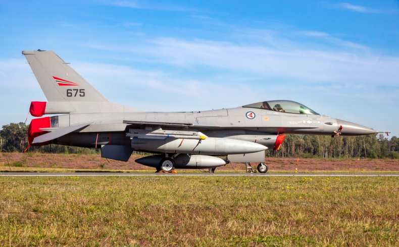 Premier Norwegii: zwiększamy gotowość sił zbrojnych z powodu rosyjskiej wojny - GospodarkaMorska.pl