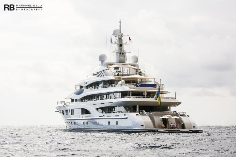 Hiszpański rząd zajmie należący do Rosjan 85-metrowy superjacht Lürssen Meridian A - GospodarkaMorska.pl