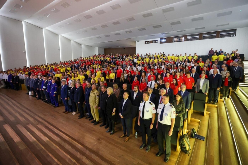 WOPR: Przyjęli niebieski krzyż i złotą kotwicę za swoje godło - GospodarkaMorska.pl