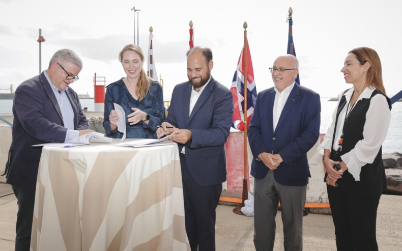 Ocean Oasis prezentuje prototyp odsalarki napędzananej energią fal morskich - GospodarkaMorska.pl