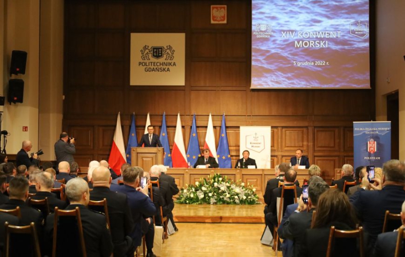 Premier na Konwencie Morskim w Gdańsku: morze to dla Polski kwestia nie tylko rozwoju gospodarki - to również kwestia suwerenności - GospodarkaMorska.pl