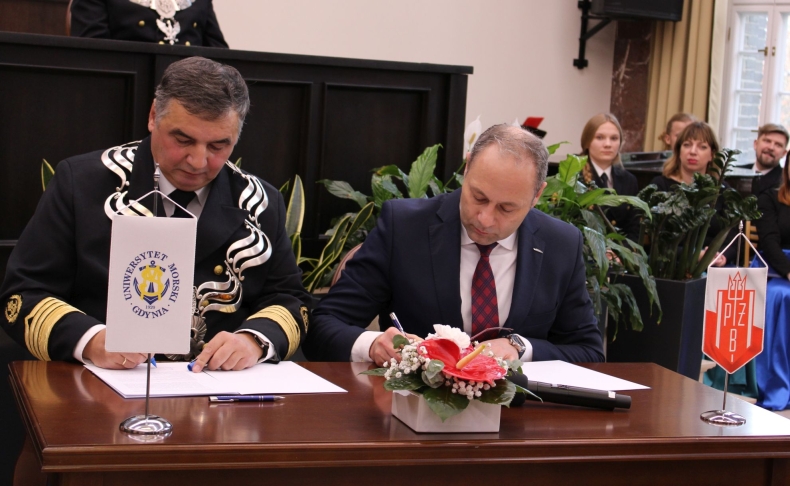 Polferries zacieśnia współpracę z Uniwersytetem Morskim w Gdyni - GospodarkaMorska.pl