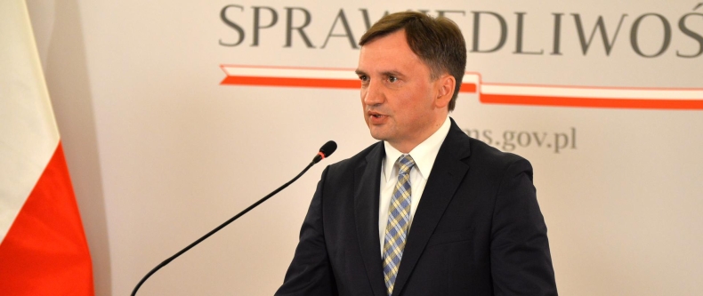 Ziobro: Jestem zwolennikiem jawności umowy o zbyciu udziałów w Rafinerii Gdańskiej - GospodarkaMorska.pl