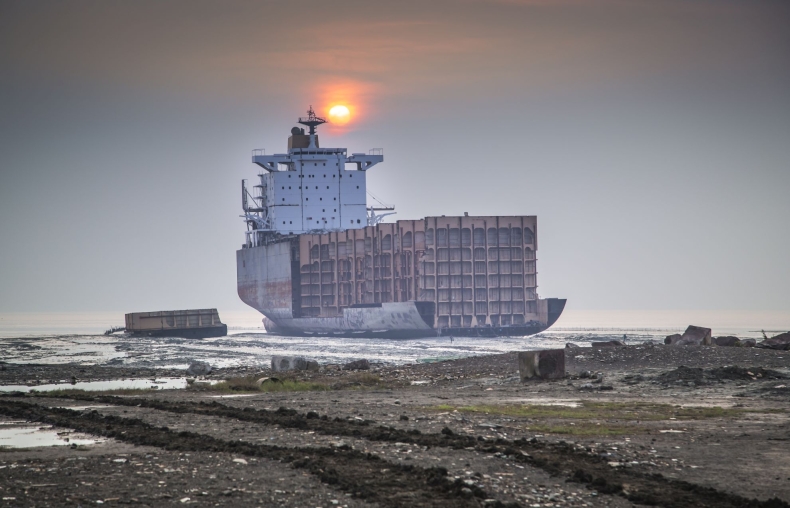 Tureckie stocznie rozbiórkowe wykreślone z unijnej listy - GospodarkaMorska.pl