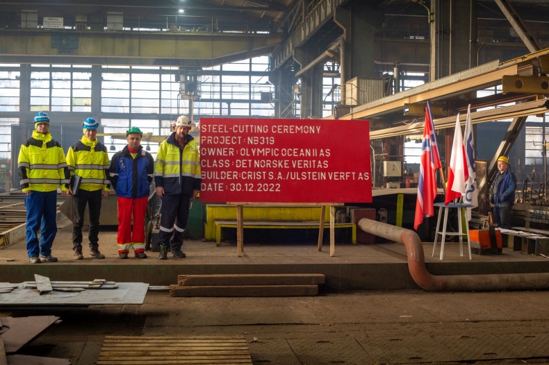 Crist. Cięcie blach pod zeroemisyjnego offshore'owca - GospodarkaMorska.pl