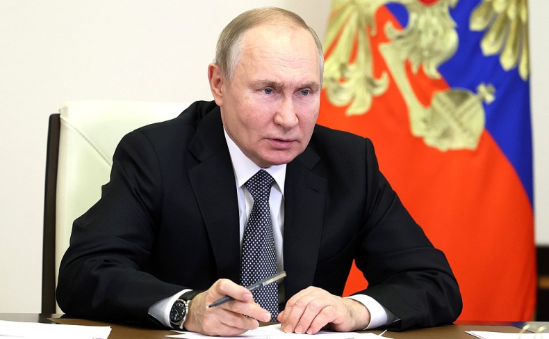 Putin wydał dekret zezwalający odbiorcom zagranicznym na opłacenie w walucie długów za gaz - GospodarkaMorska.pl