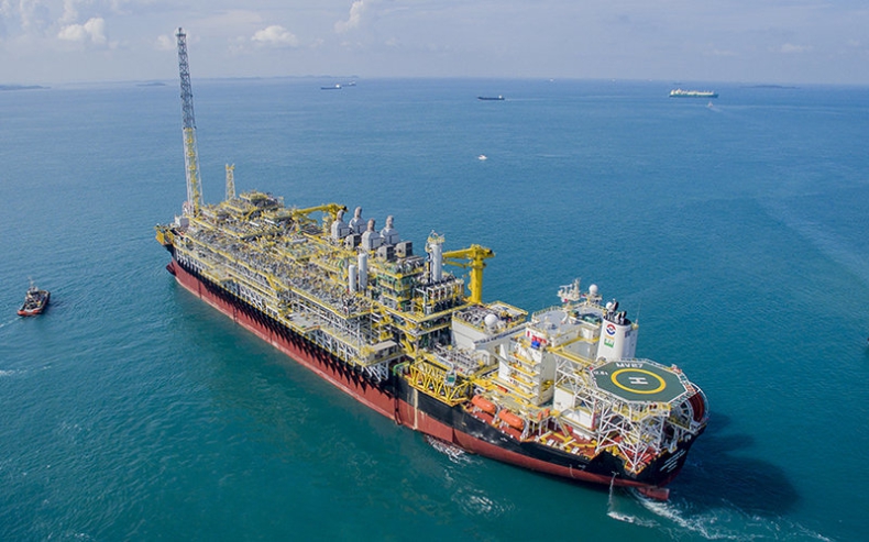 TotalEnergies zainwestuje miliard dolarów w ropę z Brazylii  - GospodarkaMorska.pl