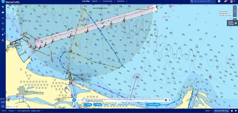 Szukali bursztynu? Hiszpanie tłumaczą się z nurkowania w Bałtyku nocą - GospodarkaMorska.pl