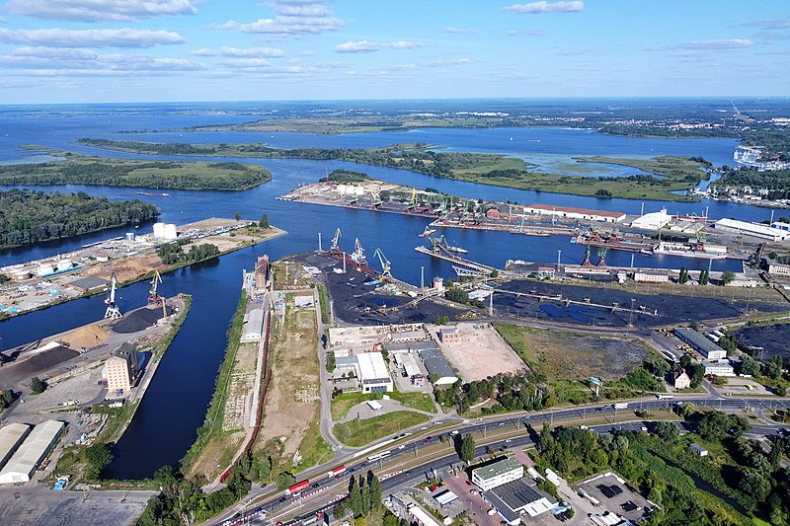 Projekt planu zagospodarowania przestrzennego wód portu morskiego w Szczecinie  - GospodarkaMorska.pl