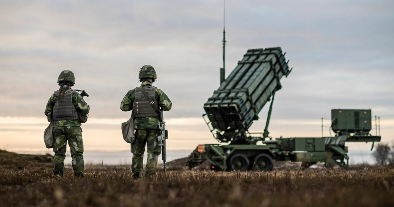 Szwedzka armia rozlokowała w porcie w Goeteborgu system obrony powietrznej Patriot - GospodarkaMorska.pl