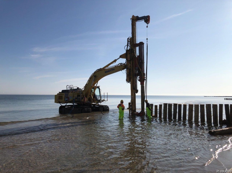 Urząd Morski w Gdyni zakończył projekty ochrony brzegu w rejonie Półwyspu Helskiego - GospodarkaMorska.pl