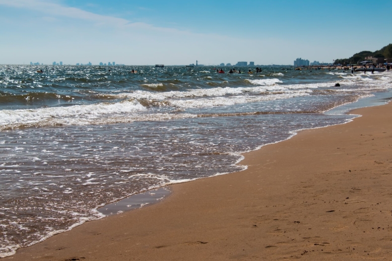 Media: nad Morzem Żółtym wykryto niezidentyfikowany obiekt latający - GospodarkaMorska.pl