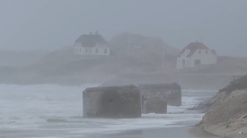 Przez orkan Otto zamknięto most między Danią a Szwecją, odwołano promy - GospodarkaMorska.pl