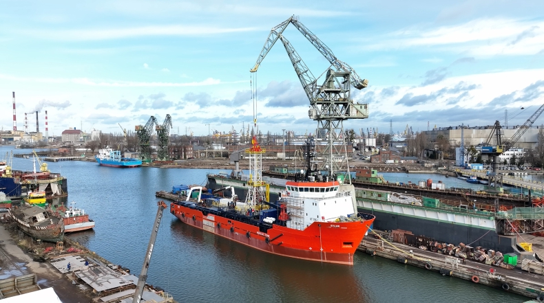 Statek należący do Lotos Petrobaltic z pierwszym w Polsce systemem wiertniczym - GospodarkaMorska.pl