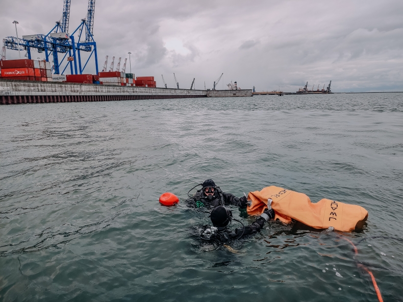 Nurkowie minerzy oczyścili Zatokę Gdańską z bomb lotniczych - GospodarkaMorska.pl
