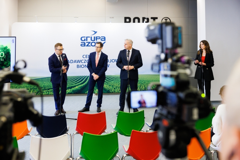 W obrębie Portu Gdańsk zostanie uruchomione Centrum Badawczo-Rozwojowe Bionawozów Grupy Azoty - GospodarkaMorska.pl