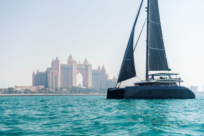Sunreef Yachts prezentuje katamaran na targach Dubai International Boat Show - GospodarkaMorska.pl
