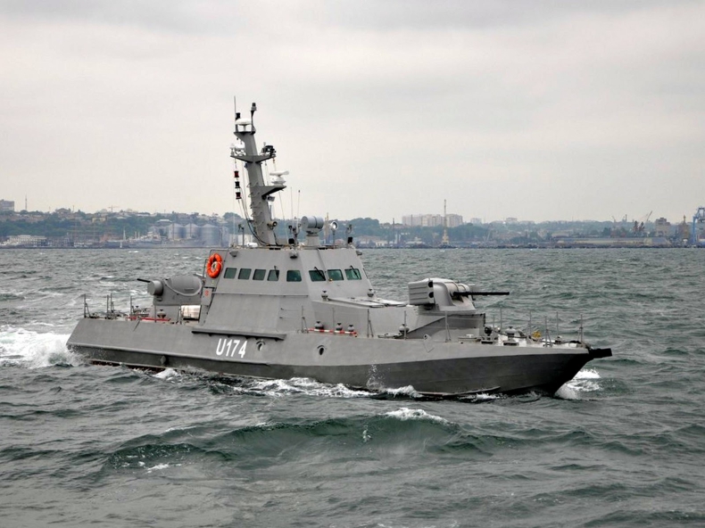 W mikołajewskiej stoczni zwodowano ósmy kuter artyleryjski dla Marynarki Wojennej Ukrainy - GospodarkaMorska.pl